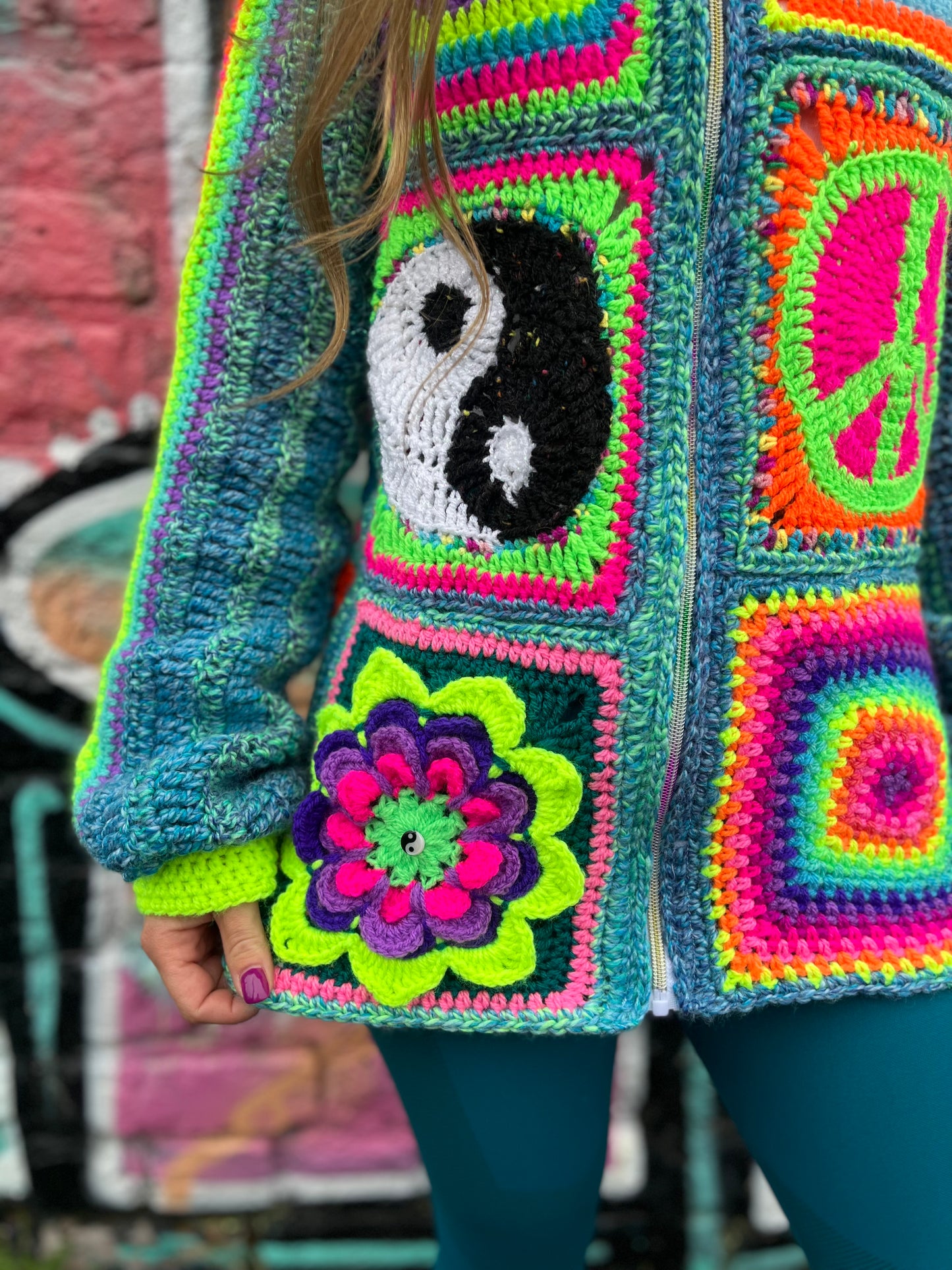 Crochet cardigan - greeny/blues